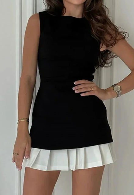 Elchic Modern Contrast Pleated Mini Dress