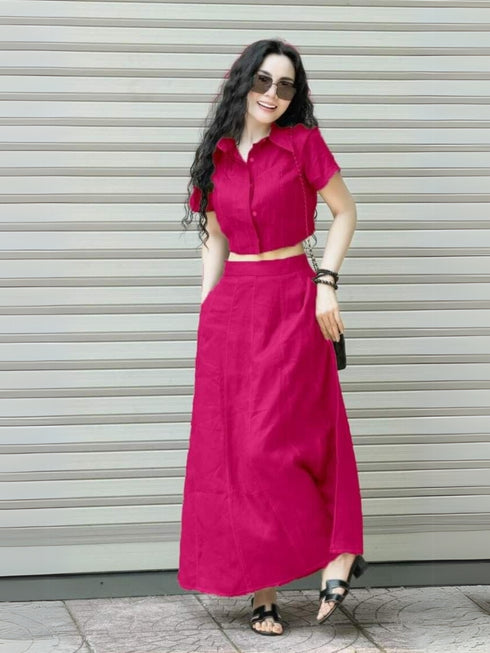 Elchic Collar Neck Crop Top With Solid Long Skirt Set