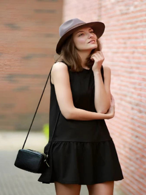 Elchic Round Neck Sleeveless Mini Black Dress