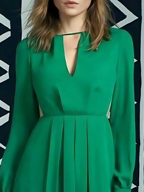 Green Solid Keyhole Neck Dress