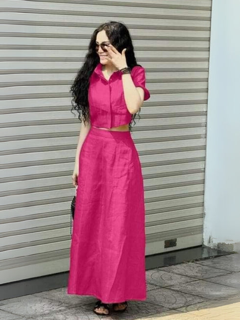 Elchic Collar Neck Crop Top With Solid Long Skirt Set