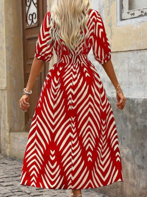 Elchic Geometric Print V-Neck Ruched Waist Dress